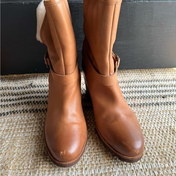 Ugg Ellecia Leather‎ Wedge Boot - Picture 5 of 16